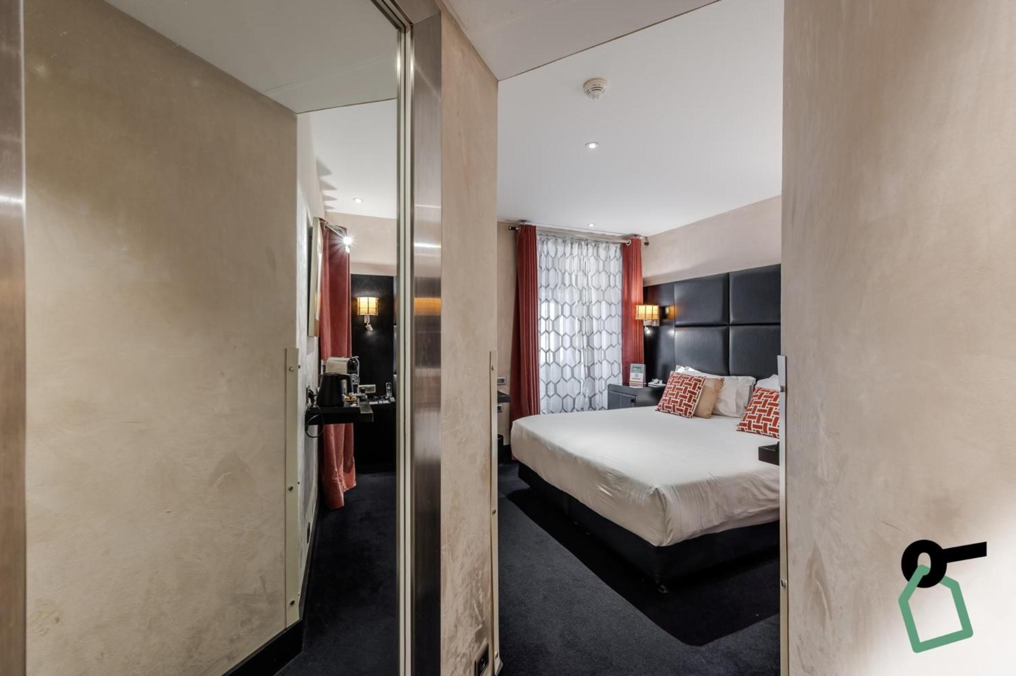 Hotiday Room Collection - Paris Arc De Triomphe Exterior photo